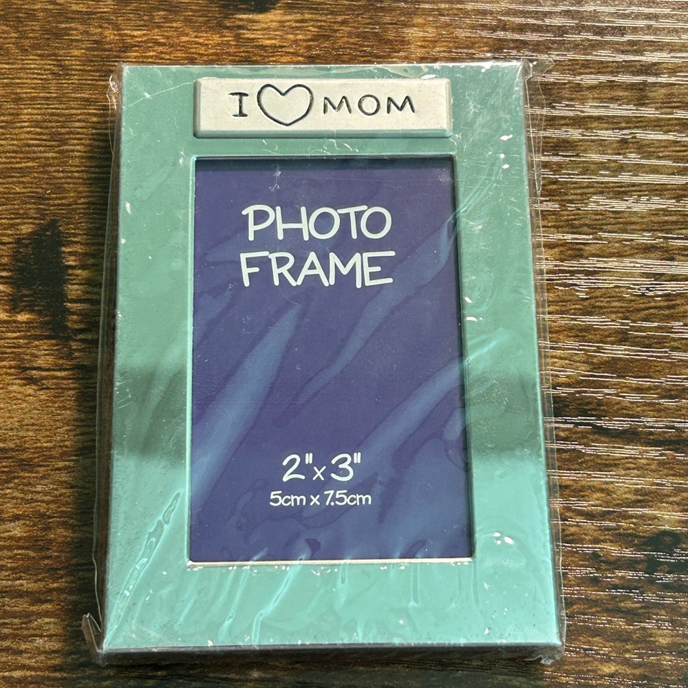I Love Mom mini frame 2” x 3”